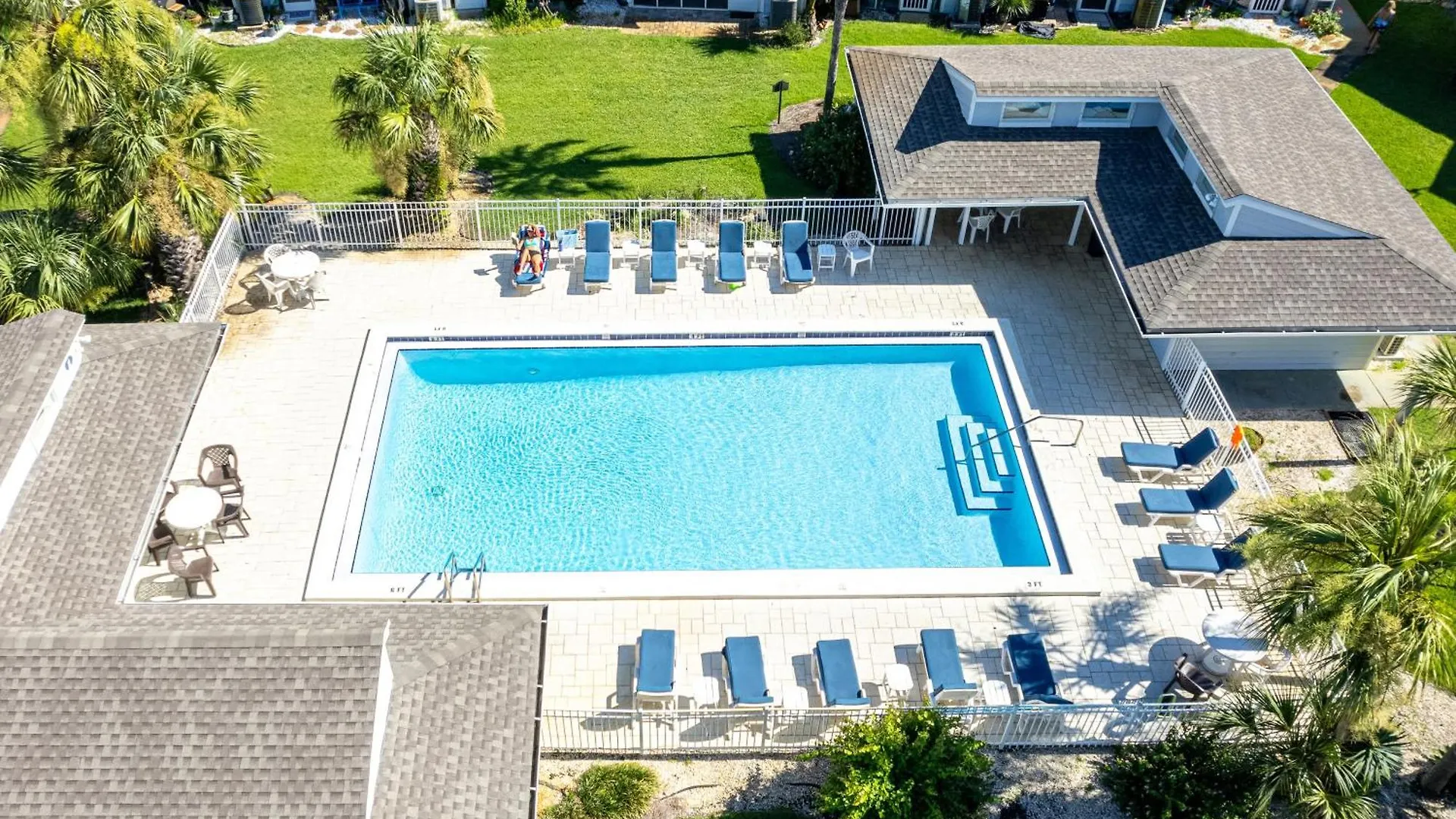 Waterview Towers Yacht Club 732- By Holiday Isle Properties Destin